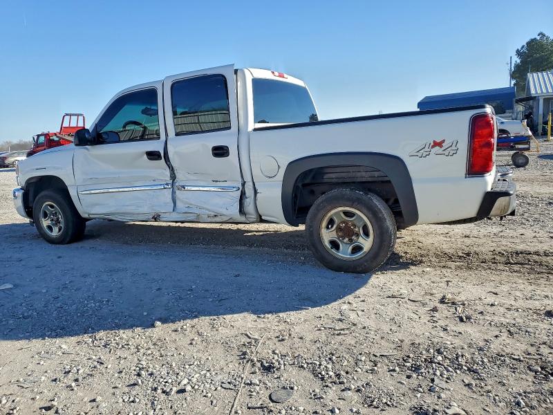 Photo 2 from auction – 2006 GMC NEW SIERRA with VIN 2GTEK13V961303949