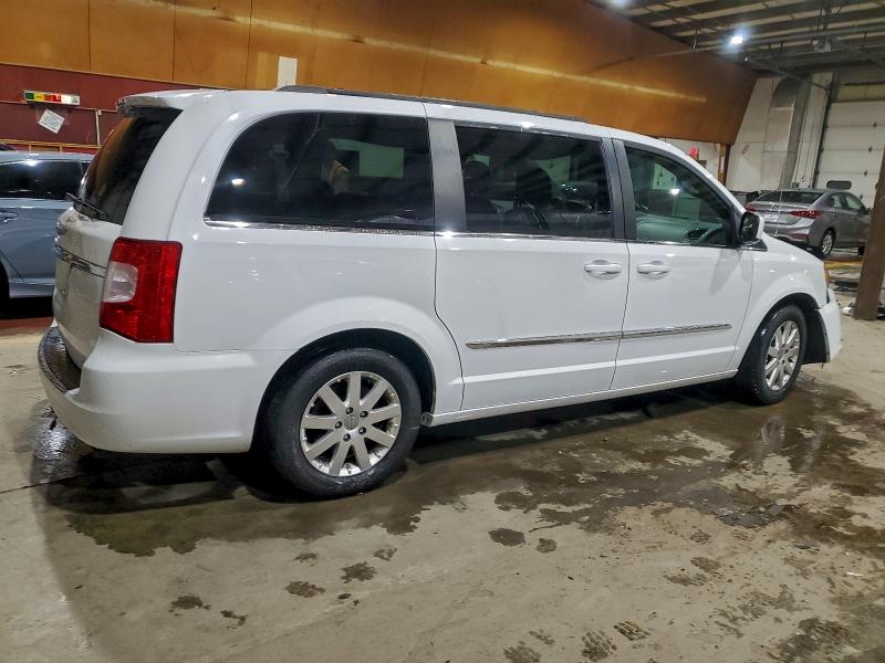 Photo 3 from auction – 2016 CHRYSLER TOWN & COU with VIN 2C4RC1BG7GR294043