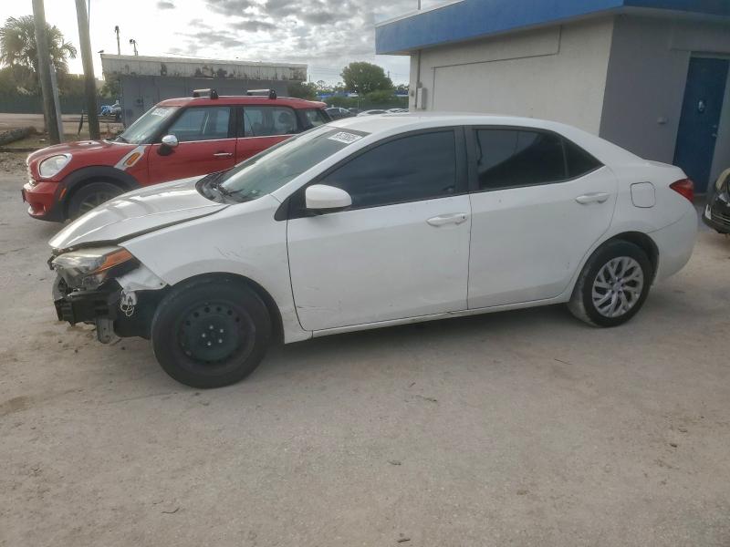 TOYOTA COROLLA L 2017 with VIN 5YFBURHE0HP712026 - Photo from auction