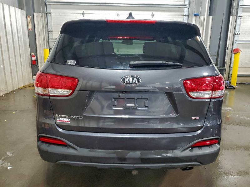 Photo 6 from auction – 2016 KIA SORENTO LX with VIN 5XYPG4A38GG016624