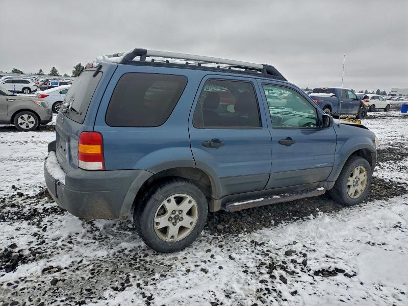 Photo 3 from auction – 2005 FORD ESCAPE XLT with VIN 1FMYU93175KA39868
