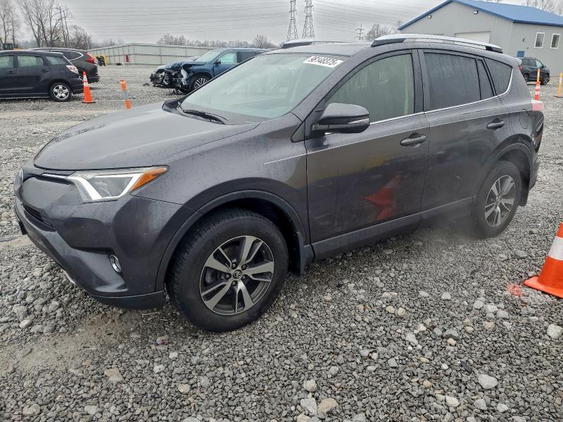TOYOTA RAV4 XLE 2016 with VIN JTMRFREVXGJ065280 - Photo from auction