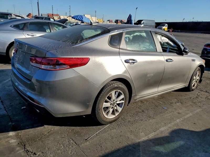 Photo 3 from auction – 2018 KIA OPTIMA LX with VIN 5XXGT4L33JG217903