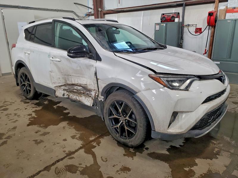 Photo 4 from auction – 2016 TOYOTA RAV4 SE with VIN 2T3JFREV1GW419041