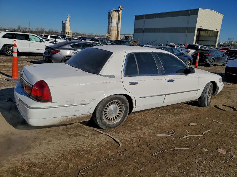 Photo 3 from auction – 2002 MERCURY GRAND MARQ with VIN 2MEFM75W12X660247