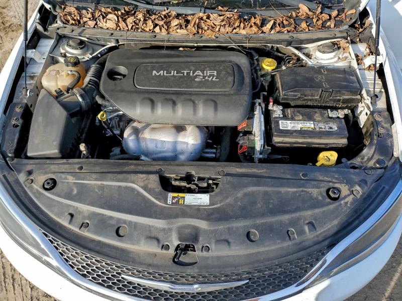 Photo 11 from auction – 2015 CHRYSLER 200 LIMITE with VIN 1C3CCCAB0FN611880