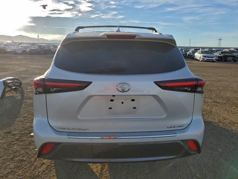 Photo 6 from auction – 2024 TOYOTA HIGHLANDER with VIN 5TDKDRAH5RS534305