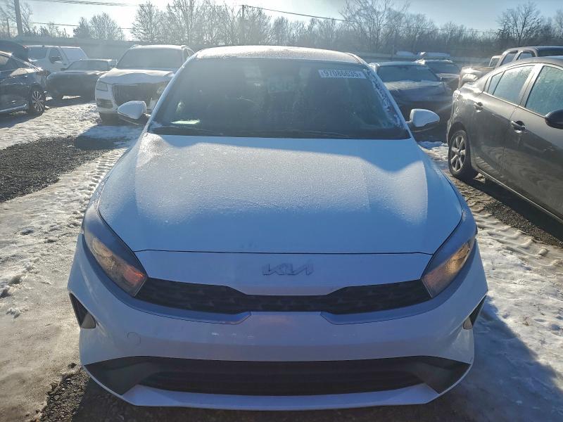 Photo 5 from auction – 2024 KIA FORTE with VIN 3KPF24AD2RE823305