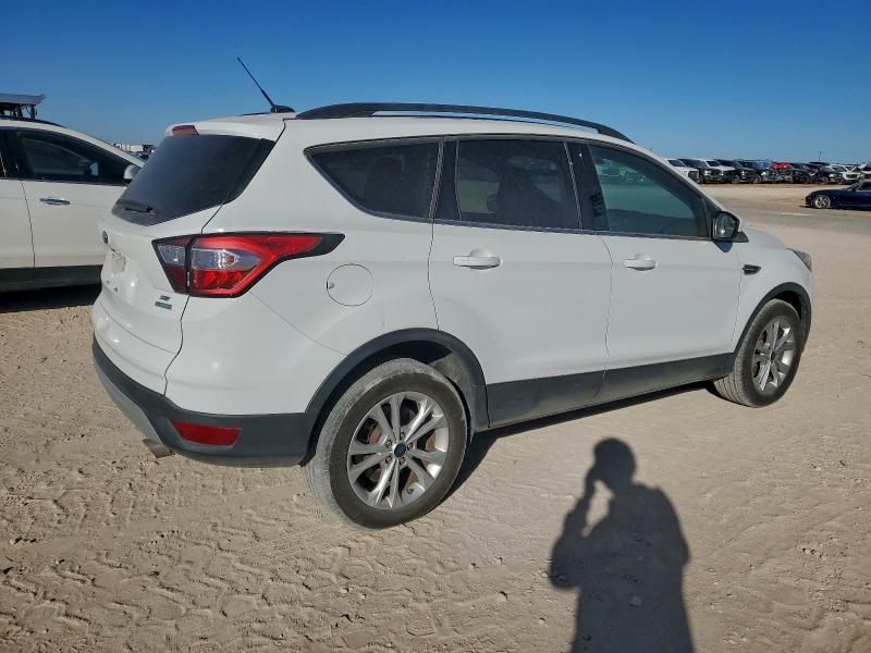 Фото 3 с аукциона – 2018 FORD ESCAPE с VIN 1FMCU0GD7JUC61741