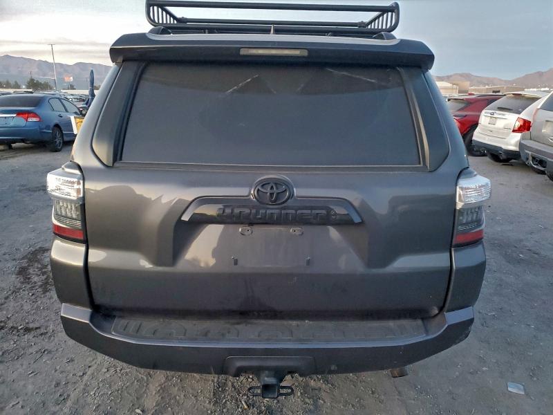 Photo 6 from auction – 2020 TOYOTA 4RUNNER SR with VIN JTEBU5JR0L5830505