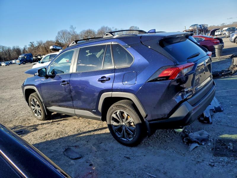 Photo 2 from auction – 2024 TOYOTA RAV4 XLE P with VIN 2T3B6RFV6RW075907