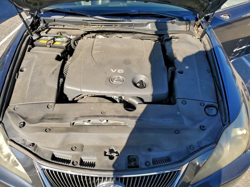 Photo 11 from auction – 2006 LEXUS IS 250 with VIN JTHBK262065013283