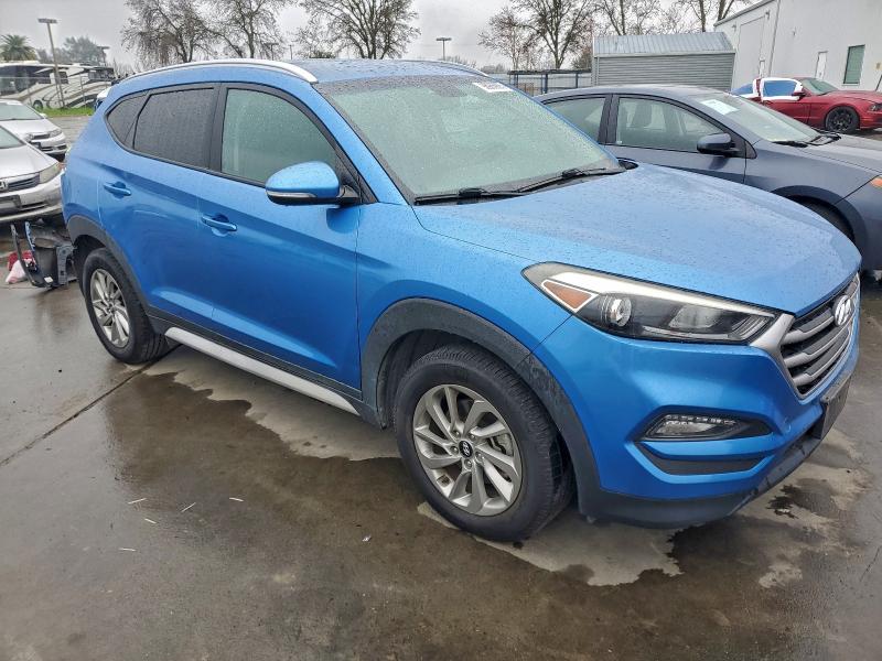 Photo 4 from auction – 2017 HYUNDAI TUCSON LIM with VIN KM8J33A45HU491700