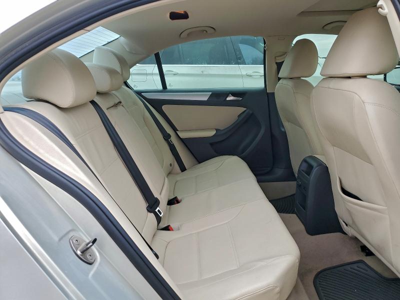 Photo 10 from auction – 2012 VOLKSWAGEN JETTA TDI with VIN 3VWLL7AJ4CM088487