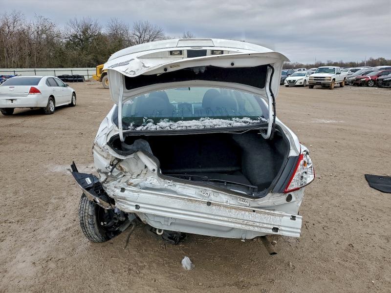 Zdjęcie 6 z aukcji – 2018 NISSAN VERSA S z VIN 3N1CN7AP1JK409057
