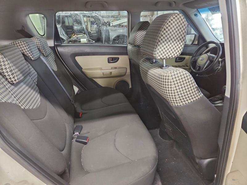 Photo 10 from auction – 2010 KIA SOUL with VIN KNDJT2A21A7079713