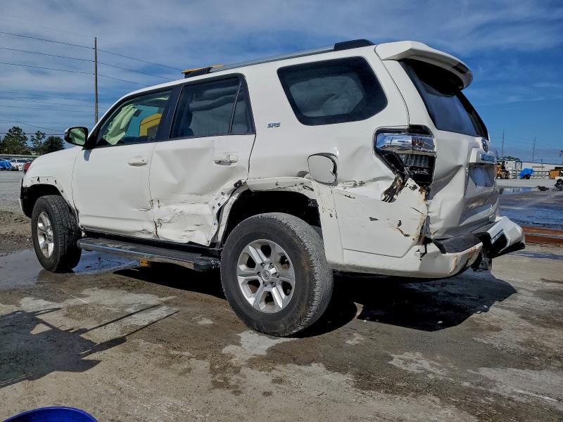 Photo 2 from auction – 2019 TOYOTA 4RUNNER SR with VIN JTEBU5JR4K5729790