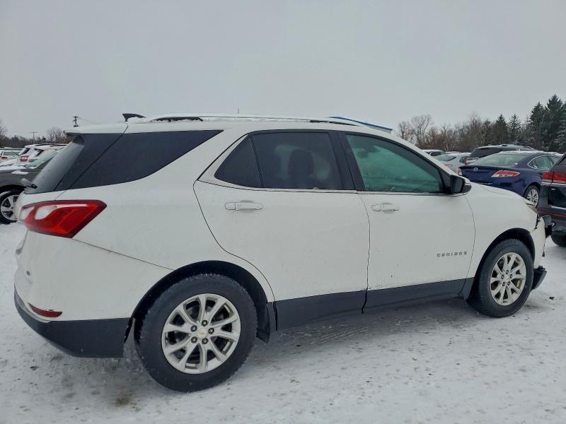 Photo 3 from auction – 2018 CHEVROLET EQUINOX LT with VIN 2GNAXJEV2J6100983