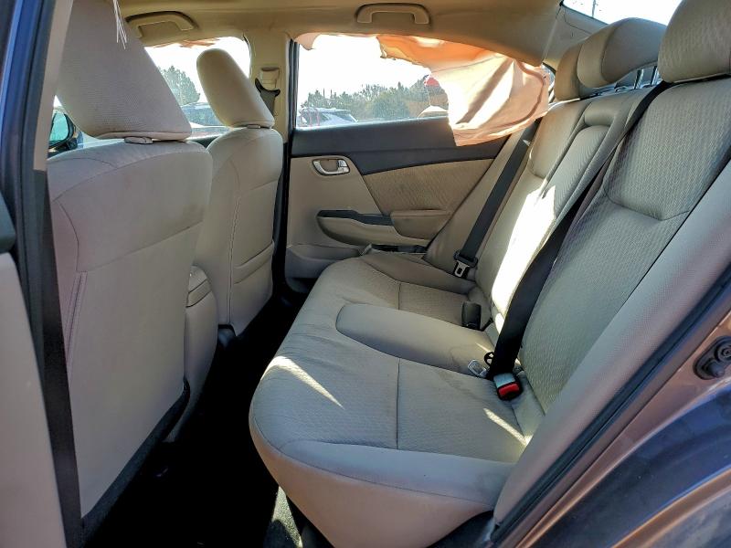 Foto 10 de la subasta – 2015 HONDA CIVIC con VIN 19XFB2F84FE062692