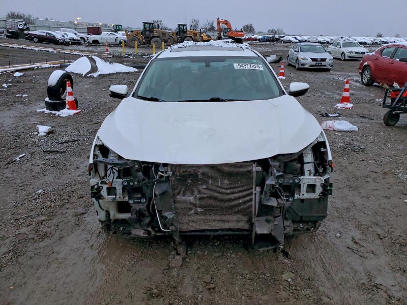 Photo 5 from auction – 2018 HONDA CIVIC EX with VIN 19XFC2F71JE028061