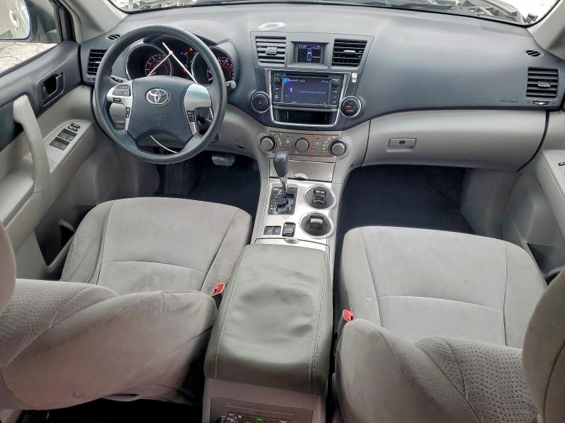 Photo 8 from auction – 2013 TOYOTA HIGHLANDER with VIN 5TDZA3EH3DS040581