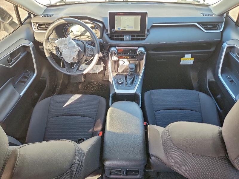 Photo 8 from auction – 2025 TOYOTA RAV4 LE with VIN JTMLWRFV5SD310174