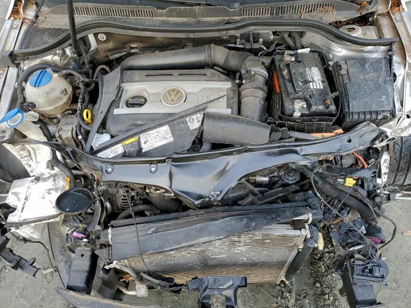Photo 11 from auction – 2016 VOLKSWAGEN CC BASE with VIN WVWBP7AN2GE501458