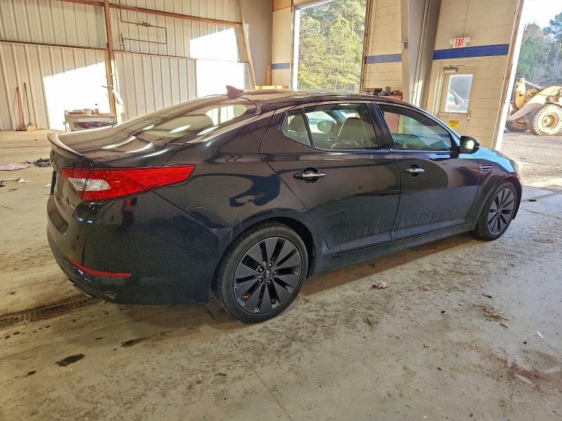 Photo 3 from auction – 2011 KIA OPTIMA SX with VIN KNAGR4A69B5114841