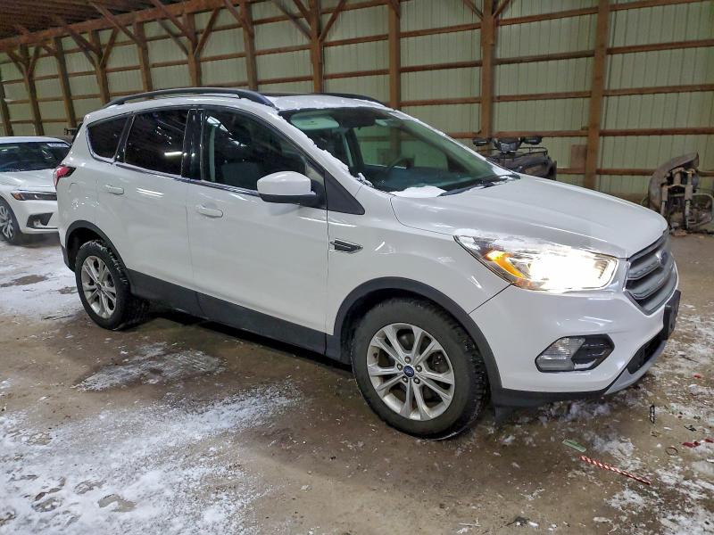 Photo 4 from auction – 2017 FORD ESCAPE SE with VIN 1FMCU0G99HUD13926