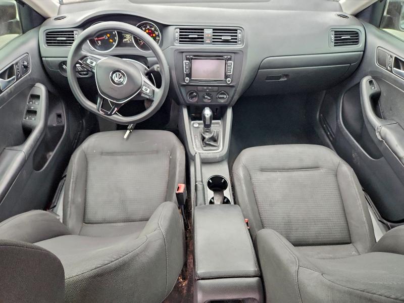 Photo 8 from auction – 2015 VOLKSWAGEN JETTA with VIN 3VW2K7AJ7FM209631