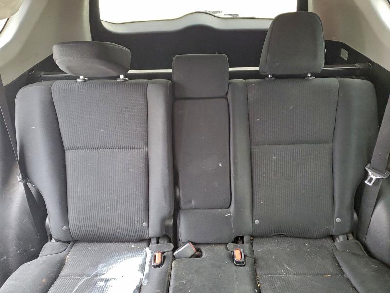 Photo 10 from auction – 2016 TOYOTA RAV4 LE with VIN 2T3BFREV0GW442623