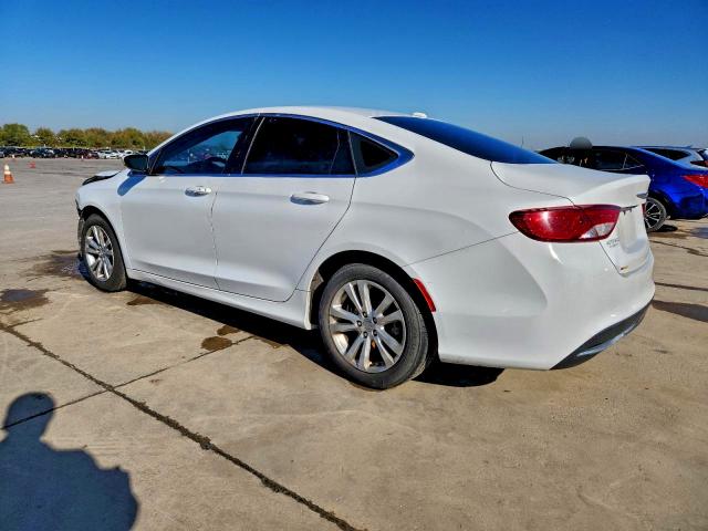 Photo 2 from auction – 2015 CHRYSLER 200 LIMITE with VIN 1C3CCCAB1FN596046