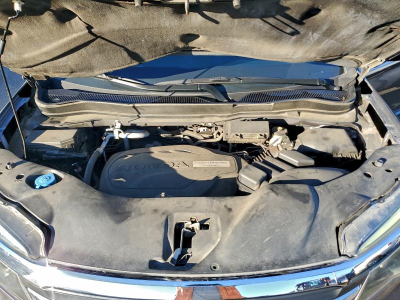 Photo 12 from auction – 2016 HONDA PILOT EXLN with VIN 5FNYF5H71GB049767