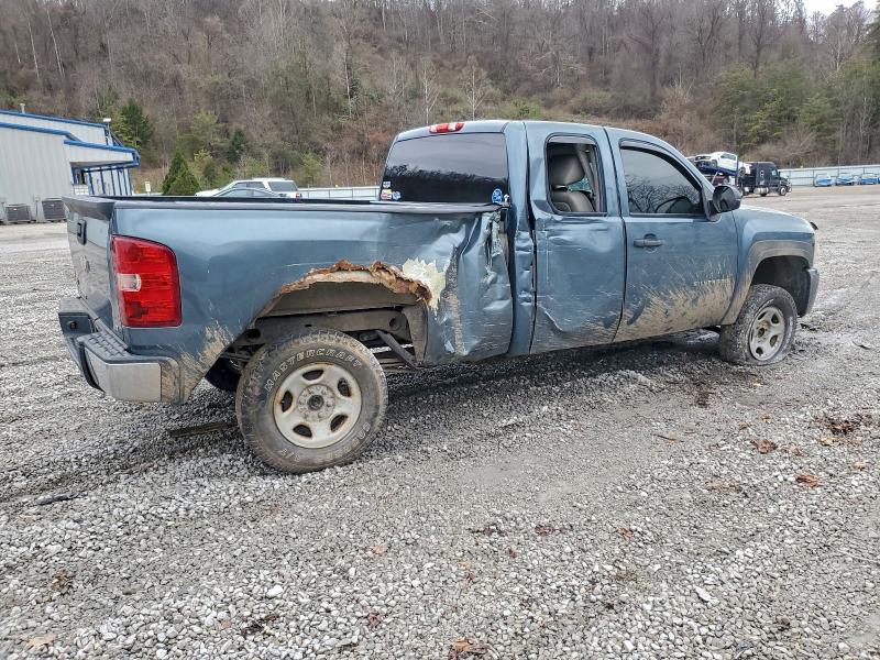 Photo 3 from auction – 2011 CHEVROLET SILVERADO with VIN 1GCRKSE37BZ413113