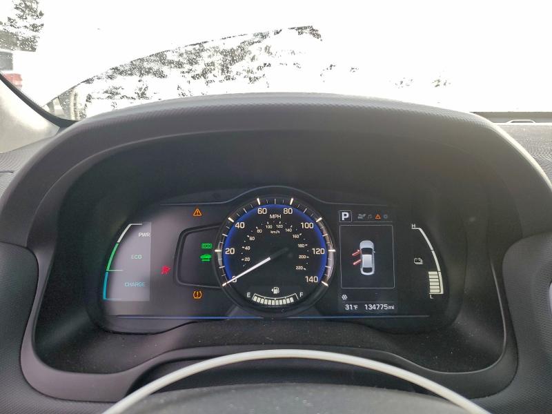 Photo 9 from auction – 2017 HYUNDAI IONIQ BLUE with VIN KMHC65LC5HU041237