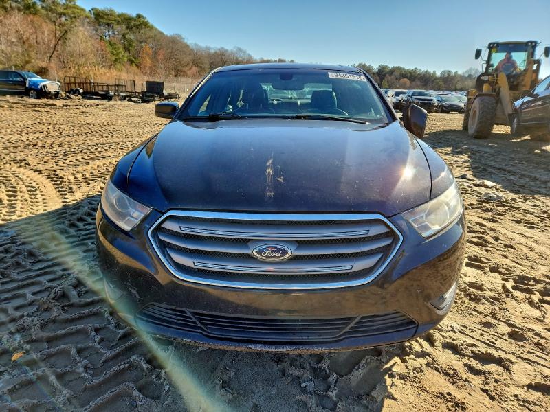 Photo 5 from auction – 2013 FORD TAURUS SEL with VIN 1FAHP2H86DG135054