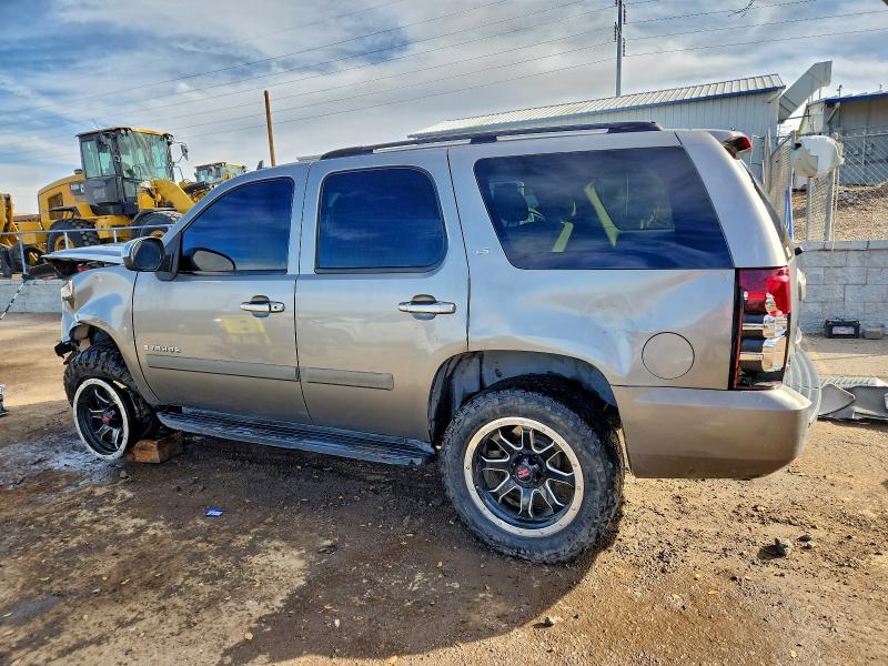 Photo 2 from auction – 2007 CHEVROLET TAHOE with VIN 1GNFC13CX7R269407