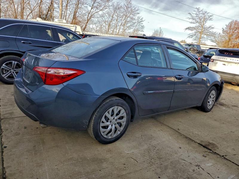 Photo 3 from auction – 2019 TOYOTA COROLLA L with VIN 2T1BURHEXKC183434