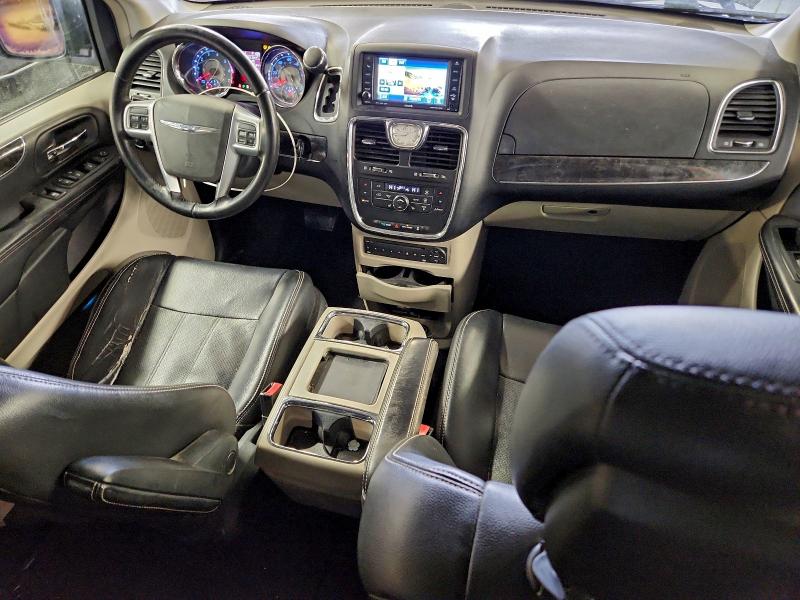 Photo 8 from auction – 2011 CHRYSLER TOWN & COU with VIN 2A4RR8DG3BR780999