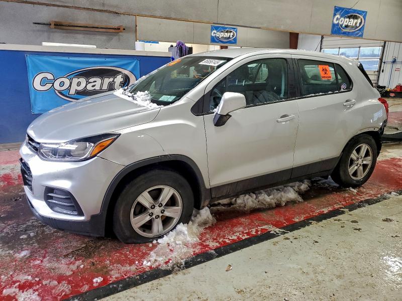 CHEVROLET TRAX LS 2019 with VIN 3GNCJKSB6KL302300 - Photo from auction