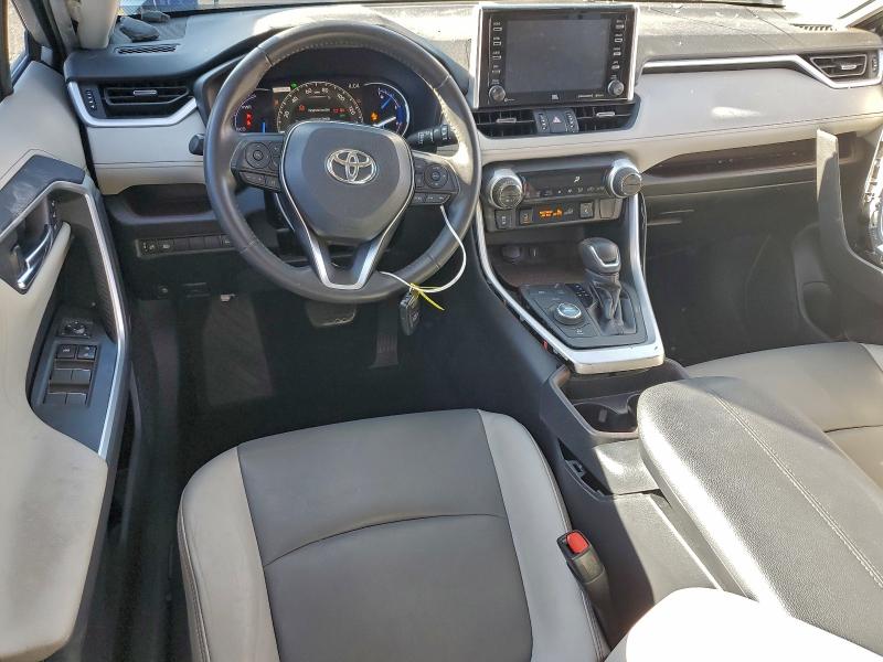 Photo 8 from auction – 2020 TOYOTA RAV4 LIMIT with VIN 2T3DWRFV2LW047666