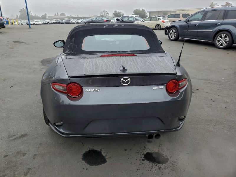 Photo 6 from auction – 2017 MAZDA MX-5 MIATA with VIN JM1NDAC7XH0123762