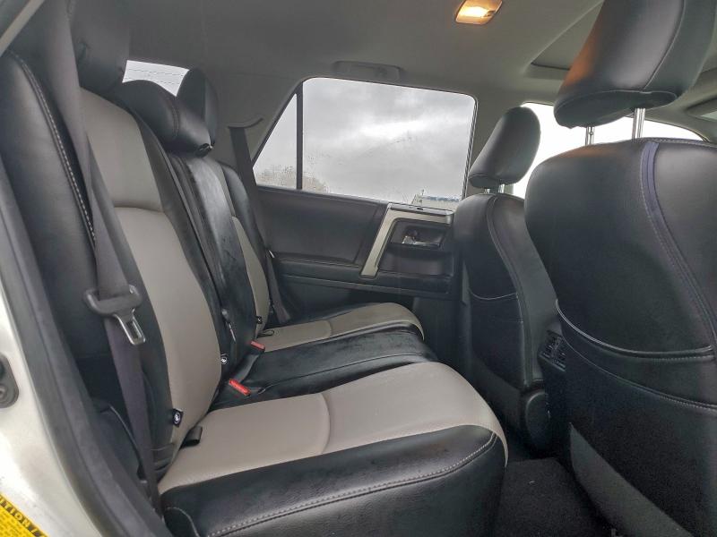 Photo 11 from auction – 2014 TOYOTA 4RUNNER SR with VIN JTEBU5JRXE5183548