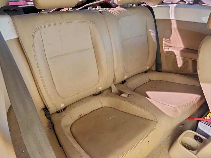 Photo 10 from auction – 2014 VOLKSWAGEN BEETLE with VIN 3VWJP7AT5EM619910