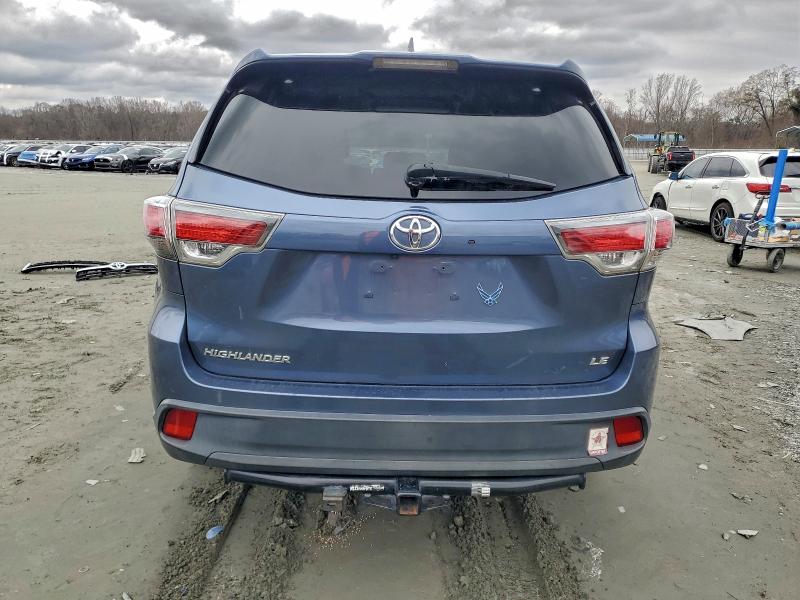 Photo 6 from auction – 2016 TOYOTA HIGHLANDER with VIN 5TDZKRFH4GS121866