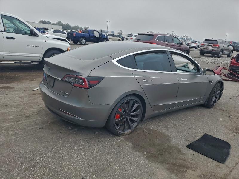 Photo 3 from auction – 2020 TESLA MODEL 3 with VIN 5YJ3E1ECXLF642268