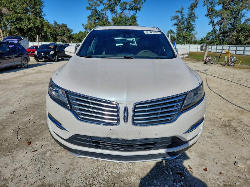 Photo 5 from auction – 2017 LINCOLN MKC RESERV with VIN 5LMCJ3C99HUL70334