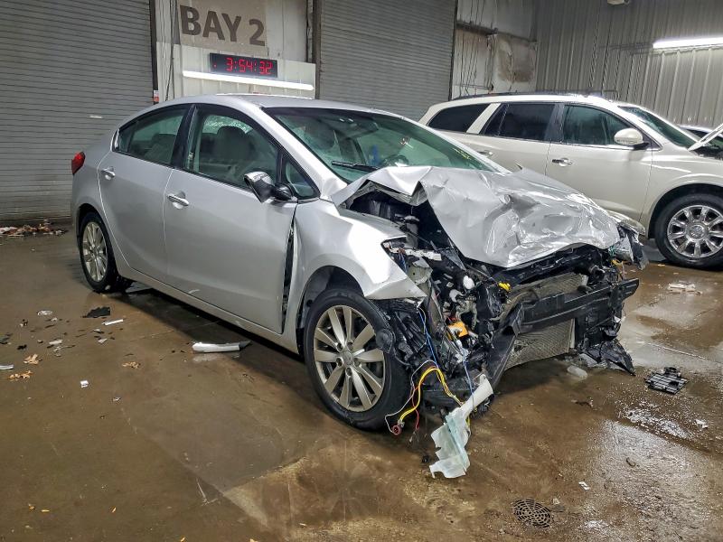 Zdjęcie 4 z aukcji – 2015 KIA FORTE EX z VIN KNAFX4A83F5359501