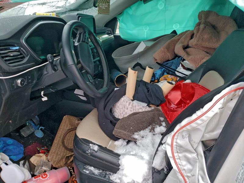 Photo 7 from auction – 2022 FORD ESCAPE with VIN 1FMCU9J97NUA78841