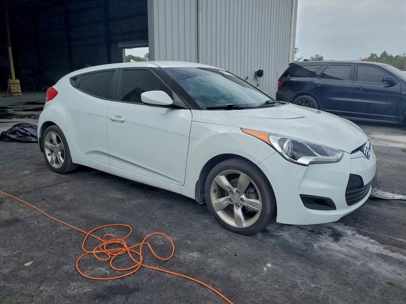 Photo 4 from auction – 2013 HYUNDAI VELOSTER with VIN KMHTC6AD8DU176068
